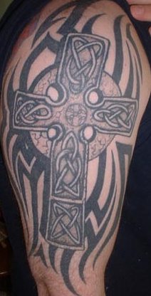 Crucifix Tattoos on Cross Tattoos   Celtic Cross Tattoo   Cross Tattoo Designs